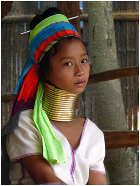 Ragazza Long Neck (Thailandia)